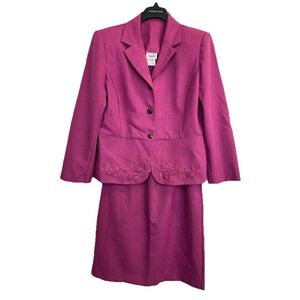 Nikki 2-Piece Womens Size 12 Jacket Skirt Suit Fuchsia Embroidered Lightweight